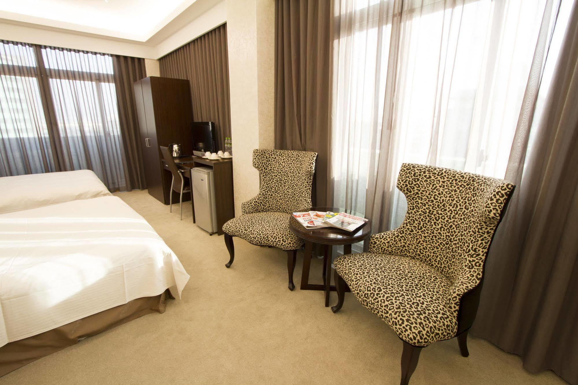 Hunt Champion Hotel Tajcshung Kültér fotó