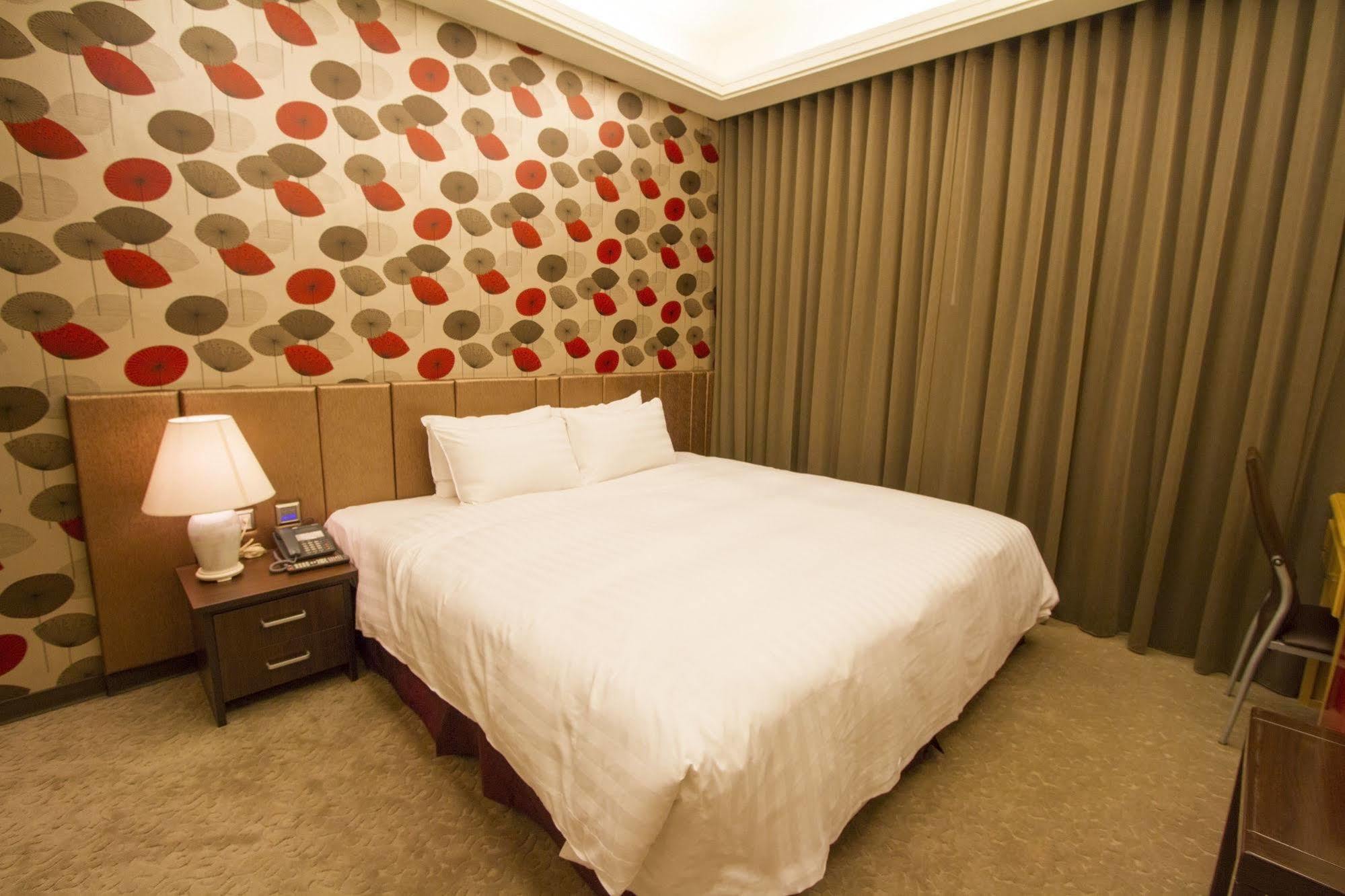 Hunt Champion Hotel Tajcshung Kültér fotó