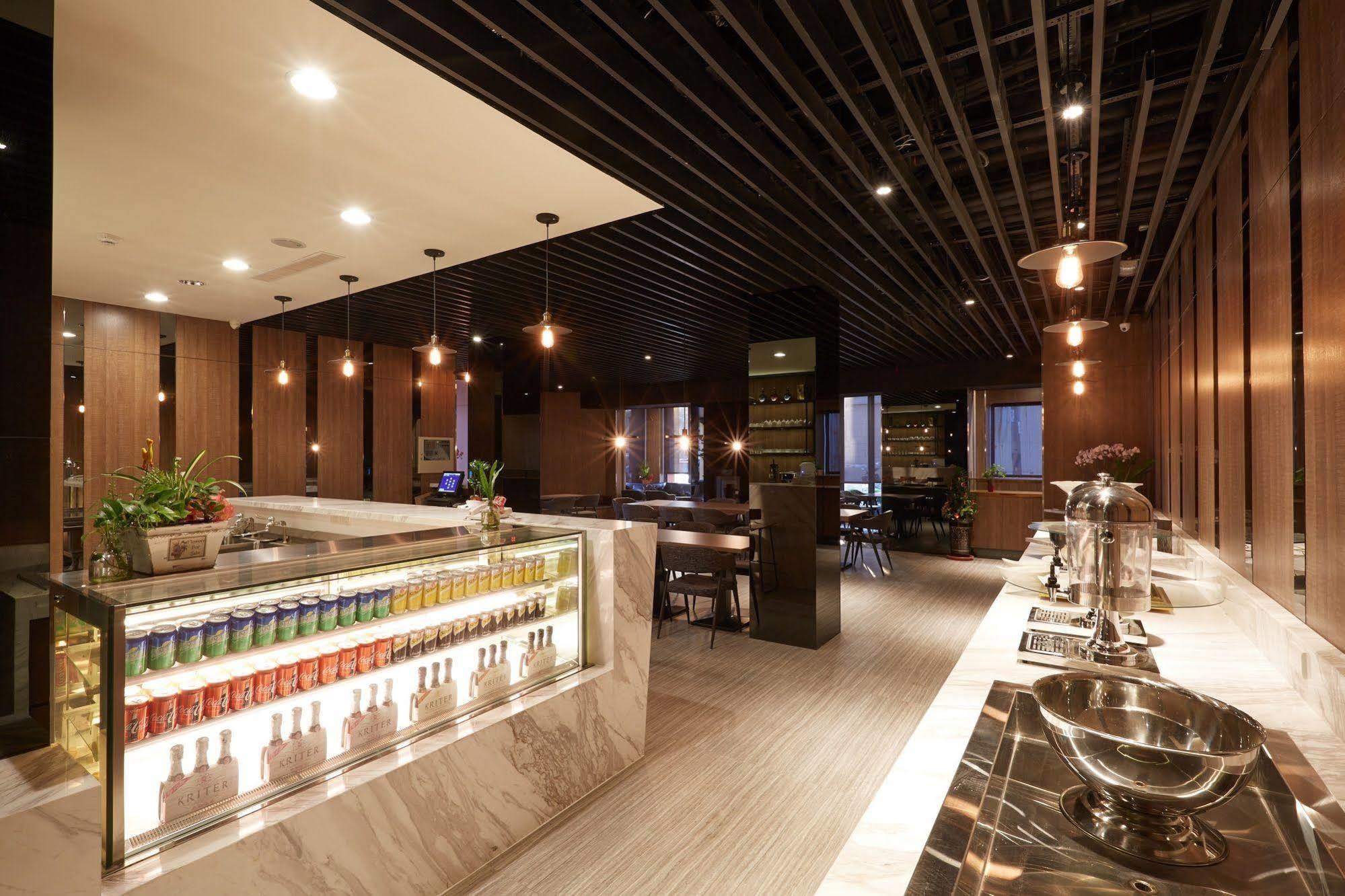 Hunt Champion Hotel Tajcshung Kültér fotó