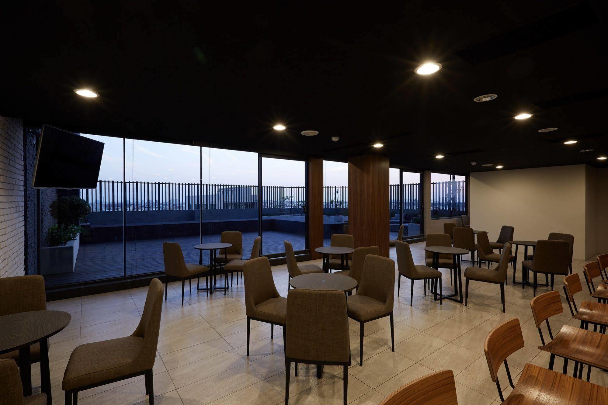 Hunt Champion Hotel Tajcshung Kültér fotó
